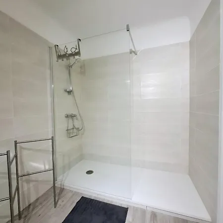 A 6mn A Pied De La Parking Prive Apartment Hendaye