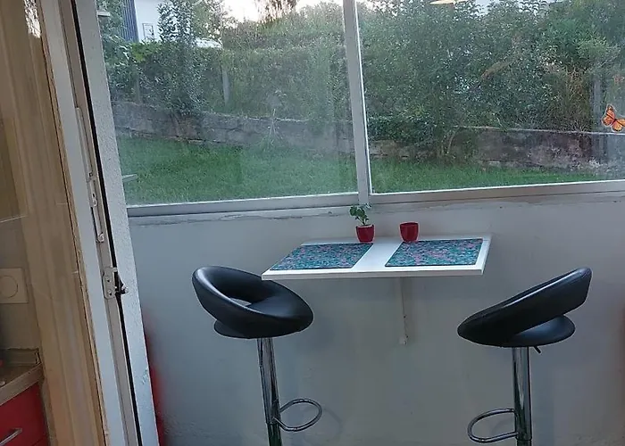 A 6mn A Pied De La Parking Prive アンダイエ