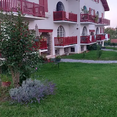 A 6mn A Pied De La Parking Prive Apartamento *